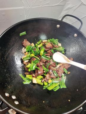 加入一勺盐调味！