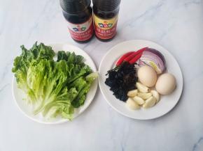 准备好所有食材。