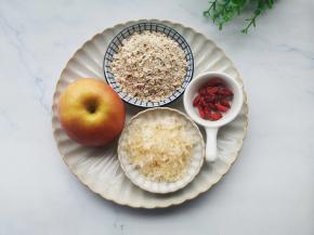 准备好所有食材。