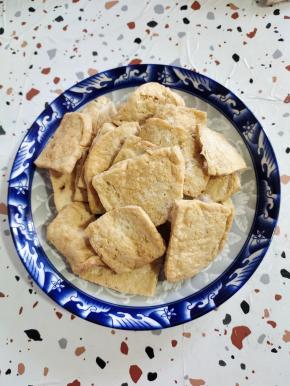 吃的时候，取出来倒在盘子里！