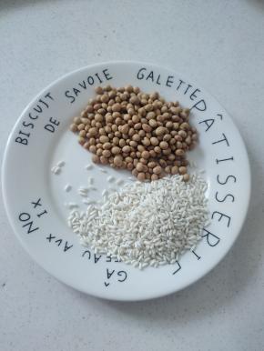 准备黄豆50克，糯米20克！