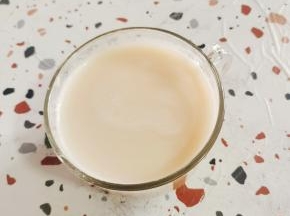 细腻无渣，香浓丝滑的豆浆就做好了！