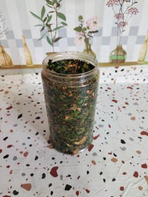 装在干净的无油无水的容器中！