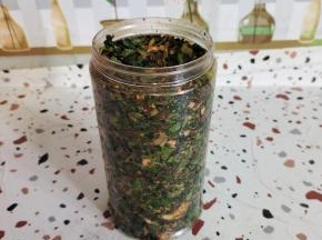 装在干净的无油无水的容器中！