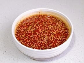 搅拌均匀，拌啥都好吃哦～