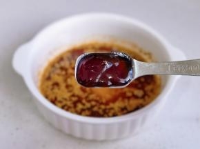 加入蚝油，生抽。