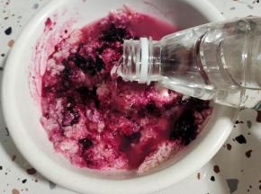 加入550毫升（一瓶）矿泉水！