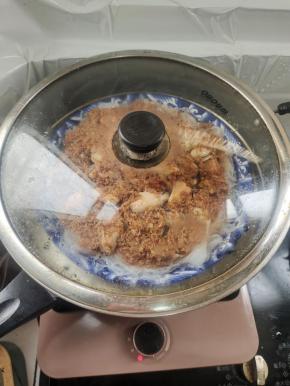 水开以后，上锅蒸8分钟即可！