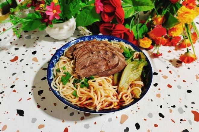香辣牛肉面
