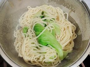 捞出控干水分！