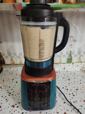 按“豆浆”键即可！(如果人口多，不够喝，可以加适量的开水，用筷子搅拌均匀即可！我家七口人，每次打一杯都不够喝，又不想再另外打一杯等待，都是这样操作的！)