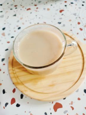 加了红枣，无需放糖，都有甜味，一股淡淡的红枣香！女生每天喝一杯美容养颜又补血气！