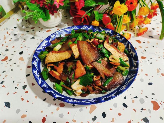 豆干炒腊肉