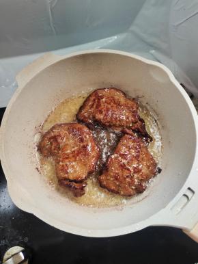 煎至两面金黄熟透！