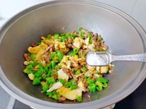 加盐，味精调味