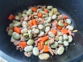 炒匀出锅即可。