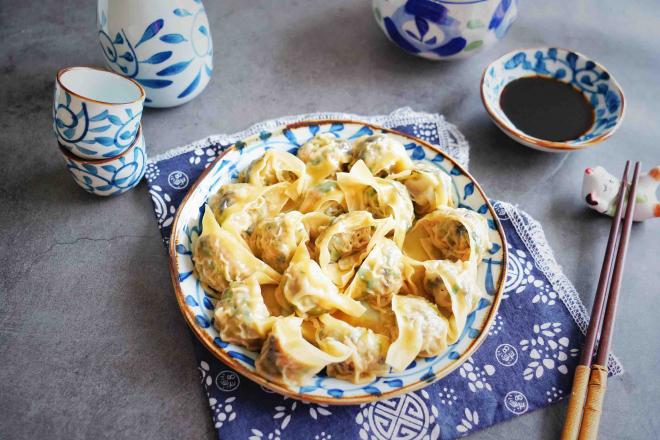 紫菜虾仁荠菜鲜肉蒸馄饨