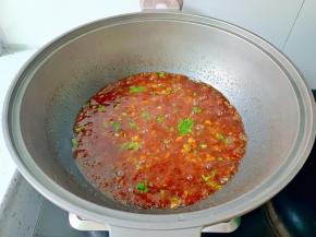 喜欢吃香菜或者葱花的可以加一点。