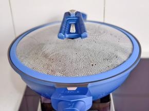 盖上盖子煮2分钟。