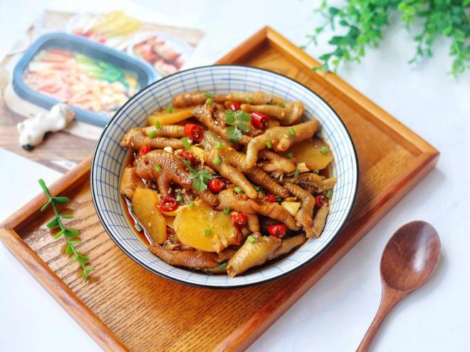 凉拌土豆鸡爪