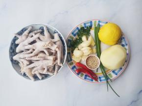 准备好所有食材。