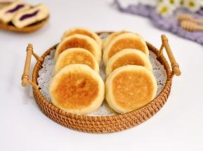 奶香紫薯发面饼就完成啦！
