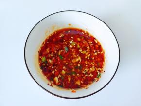 料汁拌均匀备用。