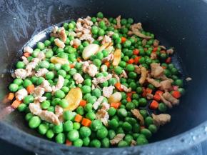 炒匀出锅即可。