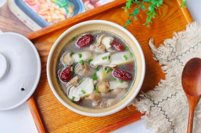 姬松茸炖鸡汤