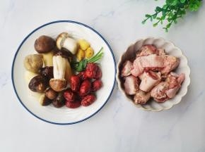 准备好所有食材。