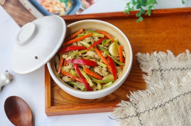 芽菜肉丝