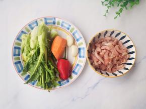 准备好所有食材。