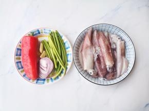 准备好所有食材。