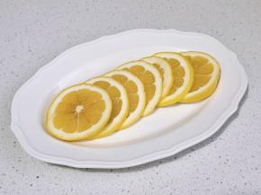 柠檬切片。