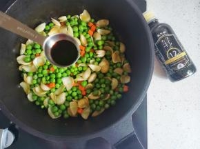 加一勺生抽，