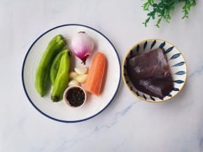 准备好所有食材。