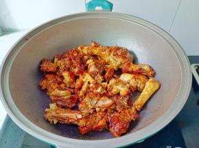 大火翻炒均匀。