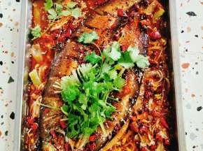 放入香菜，点缀一下即可食用！