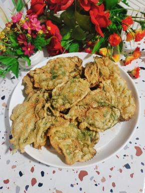 可以根据自己的口味，撒适量的烧烤料，味道更好吃！喜欢的朋友赶紧试试吧！