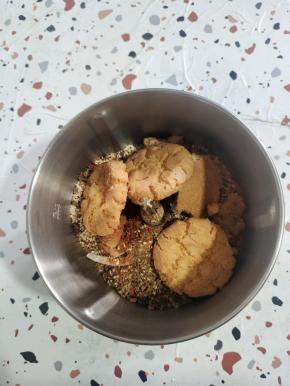 放入破壁机或者料理机！