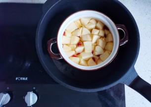 隔水蒸20分钟。