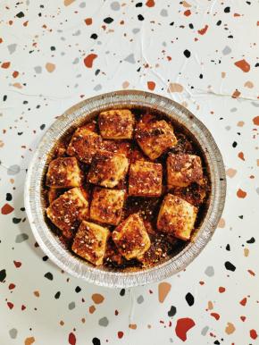 烤好的嫩豆腐外焦里嫩，特别香！