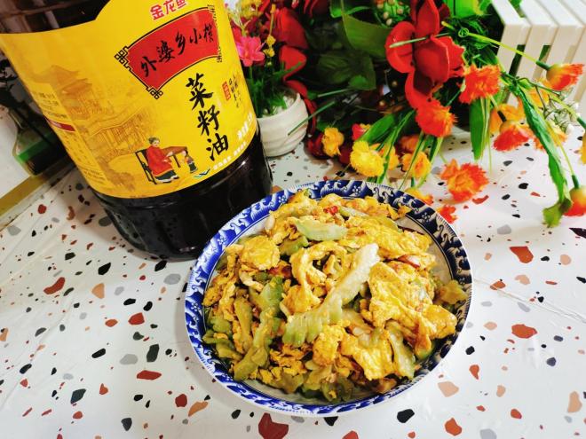 苦瓜炒鸡蛋