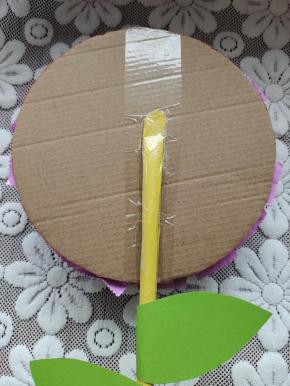 背面再用胶带固定牢固一点！