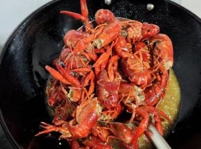 即可捞出控油备用！