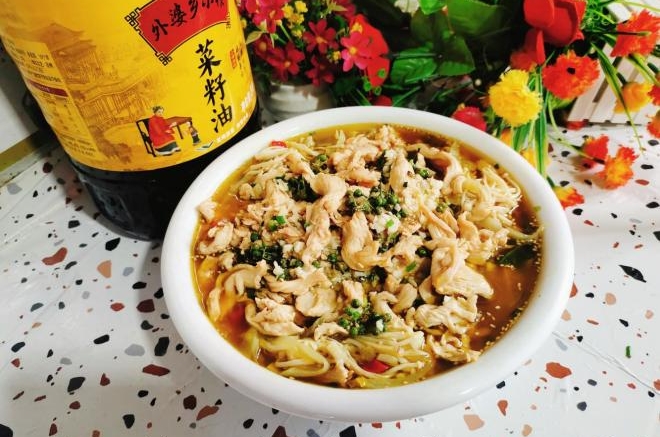 酸汤鸡胸肉