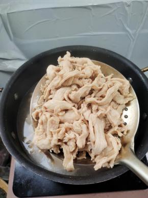 捞出控干水分！