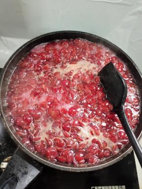 记得要边煮边不停的搅拌哦！