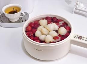 加入荔枝煮1分钟。