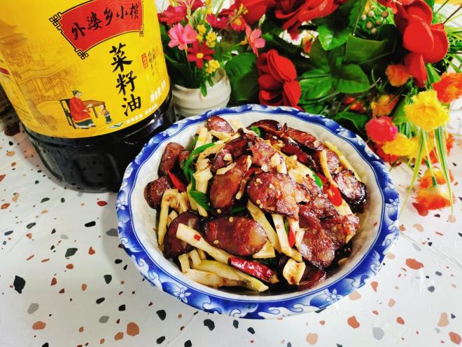 竹笋炒熏腊肠
